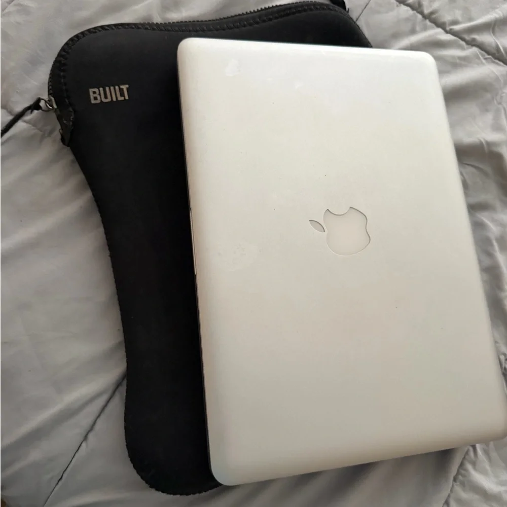 Apple Silver Laptop